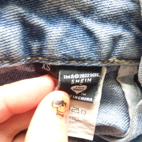 CARE BEARS x SHEIN high waist denim shorts with frayed details - Picture 2 of 5